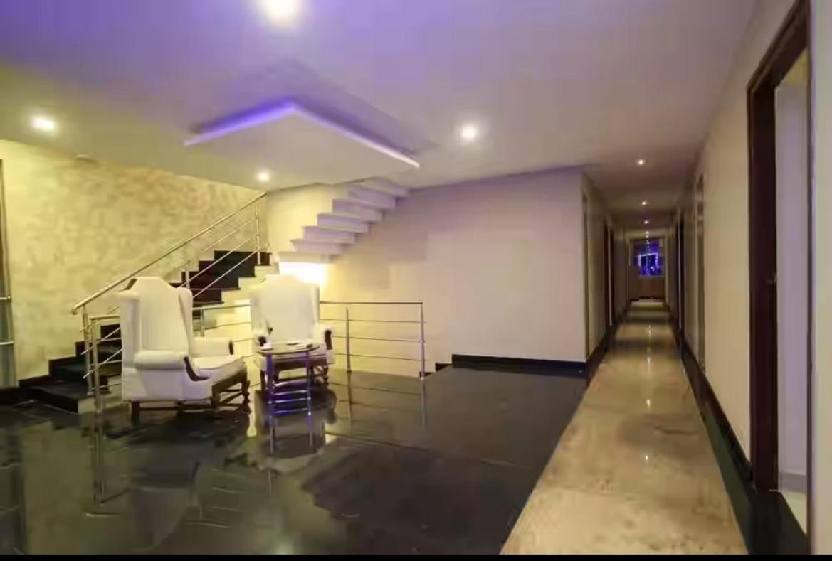 Samasth Rooms And Suits 迈索尔 外观 照片