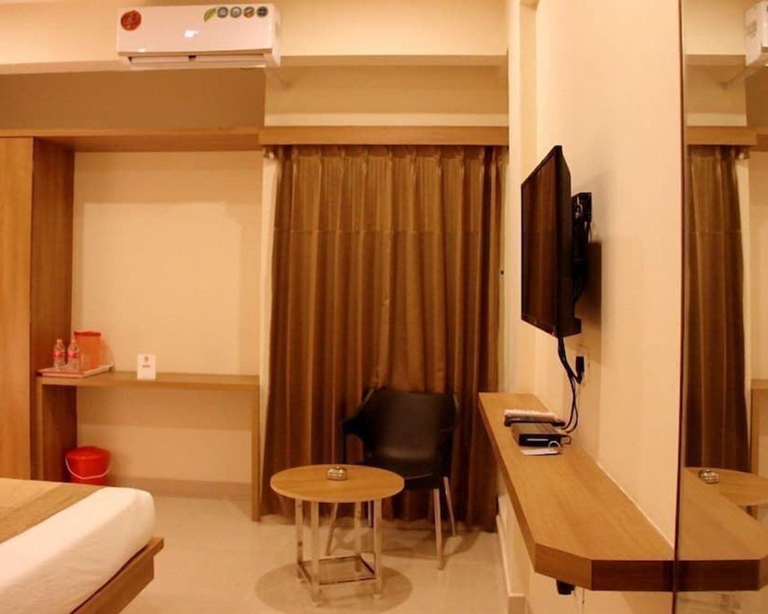 Samasth Rooms And Suits 迈索尔 外观 照片